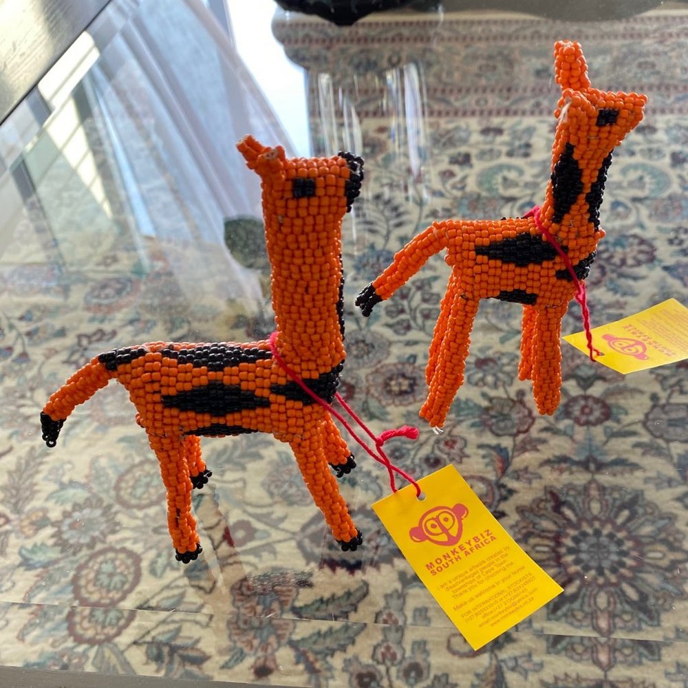 MONKEYBIZ-BEADED BOKKIE ART